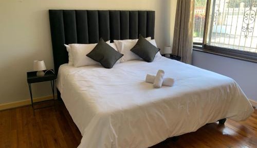 Room #1475372802