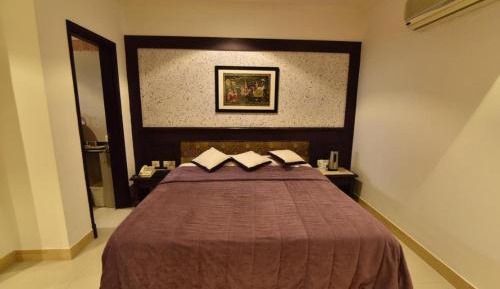 King Room with Mountain View