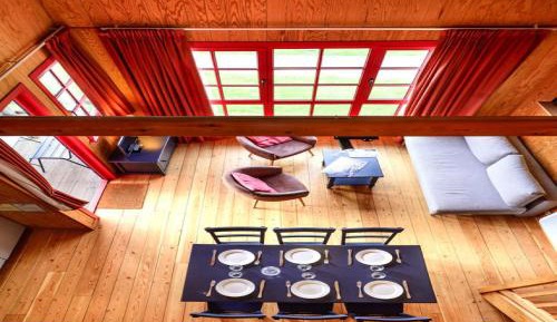 Three-Bedroom Holiday Home 