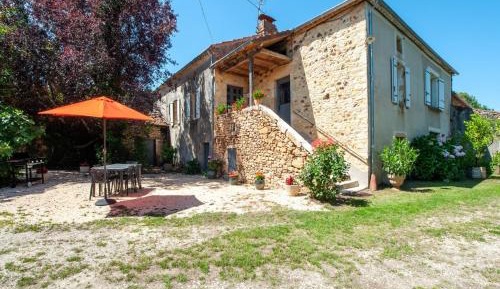 Three-Bedroom Holiday Home 