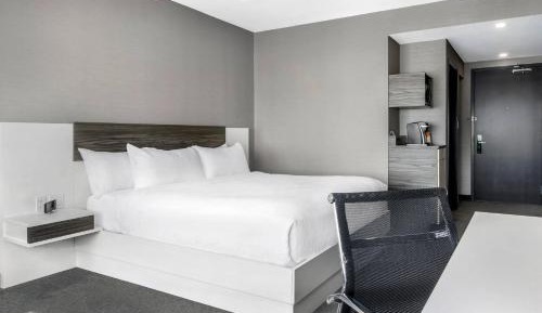 King Room - Non-Smoking