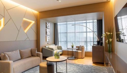 Junior King Suite with City View