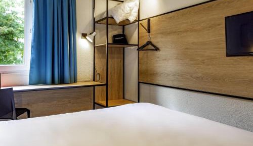 Standard Room with 1 Double Bed