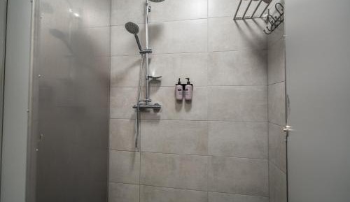 Single Room with Shared Bathroom