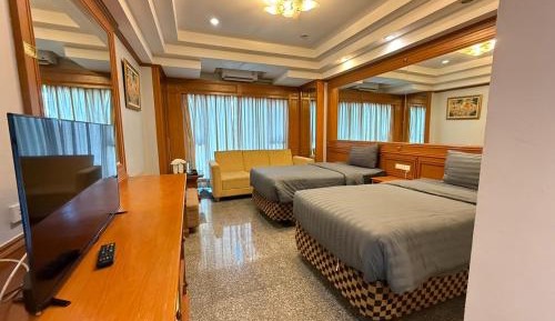 Deluxe Twin Room