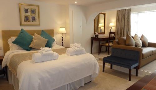 Deluxe Family Suite