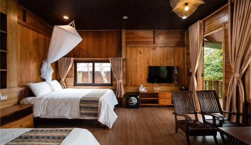 Deluxe Bungalow with Garden View