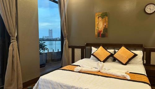 Double Room with Lake View