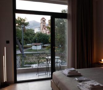 One-Bedroom Apartment with Balcony