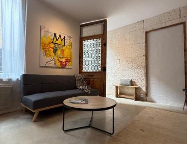 Studio Apartment
