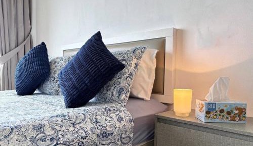 Studio Apartment with Balcony