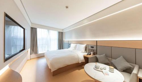 Business Queen Room