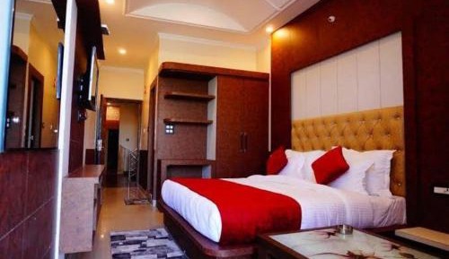King Room with Balcony