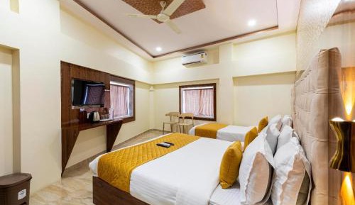 Luxury Triple Room