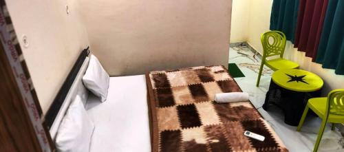 Deluxe Double Room with Side Sea View