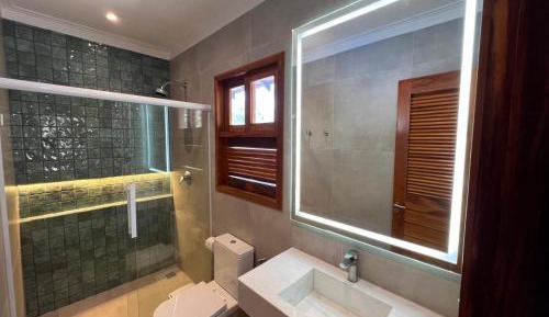 Queen Room with Pool View
