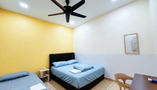 Triple Room with Shared Bathroom