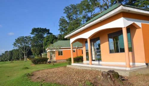 Family Room with Lake View
