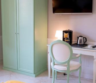 Twin Room with City View