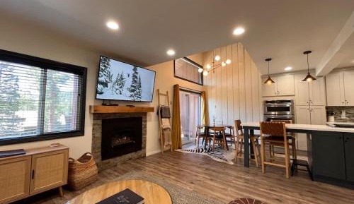 One-Bedroom Loft Apartment with Balcony