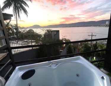 Deluxe Double Room with Balcony and Sea View