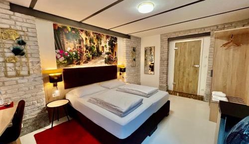 Twin Room with Shared Bathroom