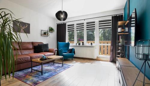 Deluxe Two-Bedroom Apartment with Garden View