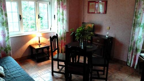 Apartment with Mountain View