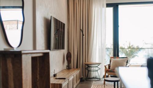 Ocean View One Bedroom Suite 