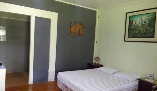 Queen Room with Garden View