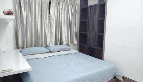 Apartment with City View