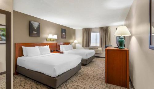 Standard Queen Room with Two Queen Beds