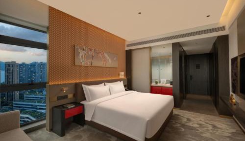 Deluxe River View Suite
