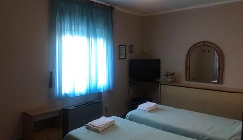 Twin Room with Private Bathroom