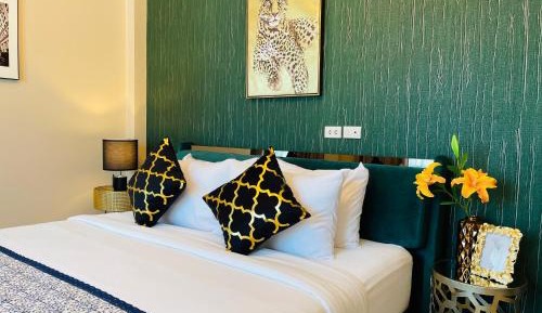 King Room with Pool View