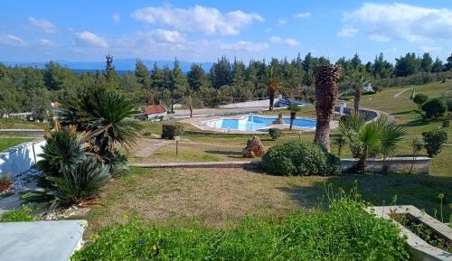 Three-Bedroom Holiday Home 