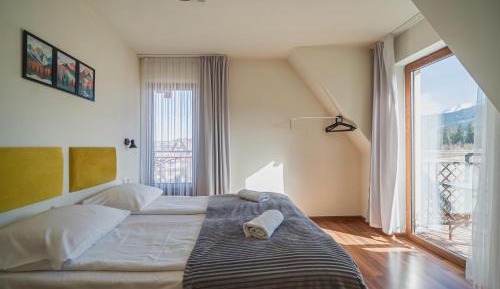 Double Room with Mountain View