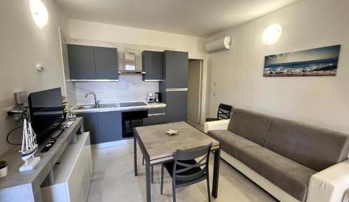 One-Bedroom Apartment with Terrace