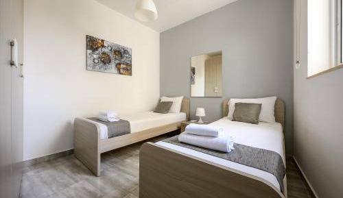 Double Room with Shared Bathroom