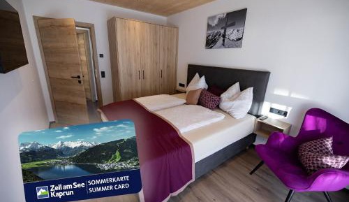 Two-Bedroom Apartment with Mountain View