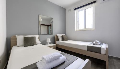 Double Room with Shared Bathroom