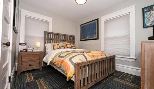 Queen Room