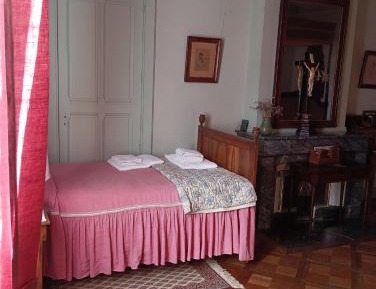 Suite with Mountain View