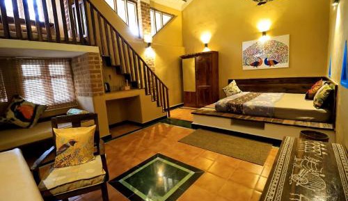 Deluxe King Suite