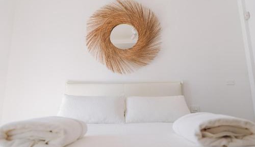 Queen Room with Pool View