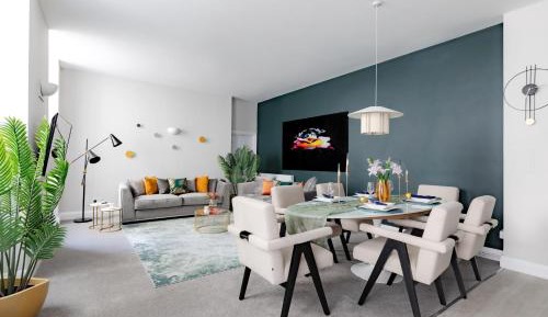 Deluxe Apartment
