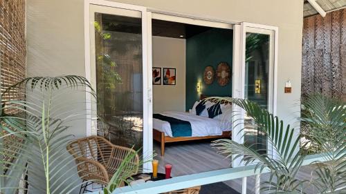 Deluxe Bungalow with Garden View