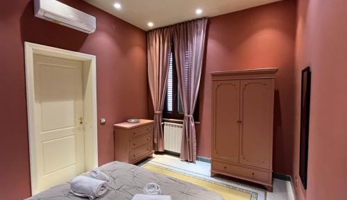 One-Bedroom Apartment with Balcony