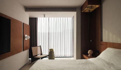 Deluxe Double Room with Side Sea View