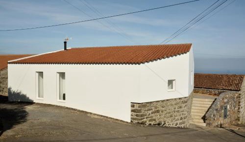 Two-Bedroom House with Sea View
